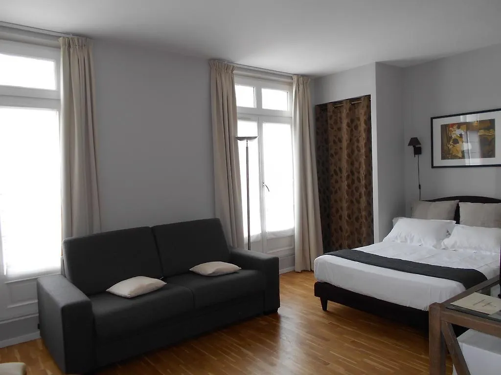 Apartament Caumartin 64 Paryż